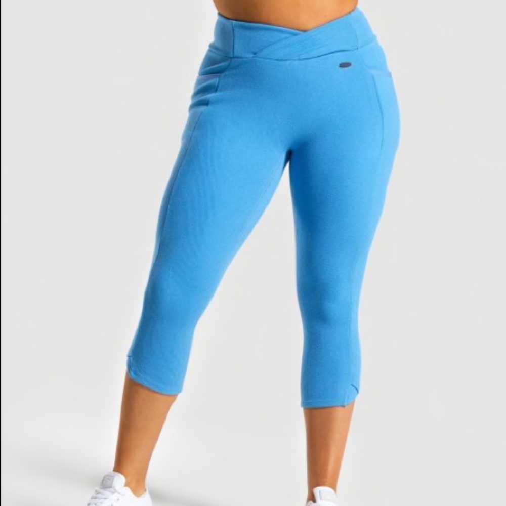 ‼️CLEARANCE‼️ Poise Cropped Leggings